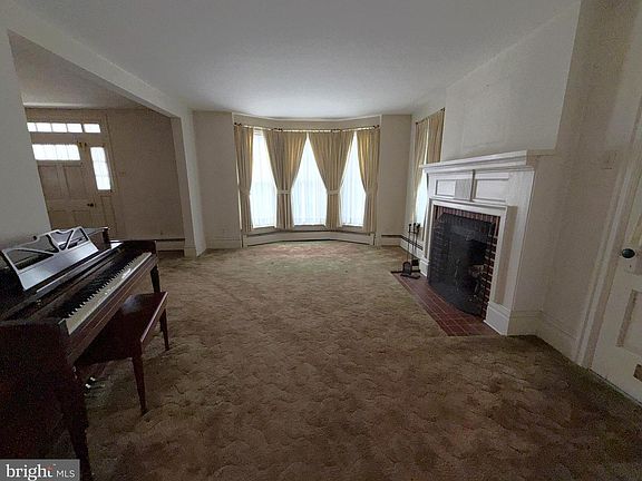5th image of 26 Parsonage St