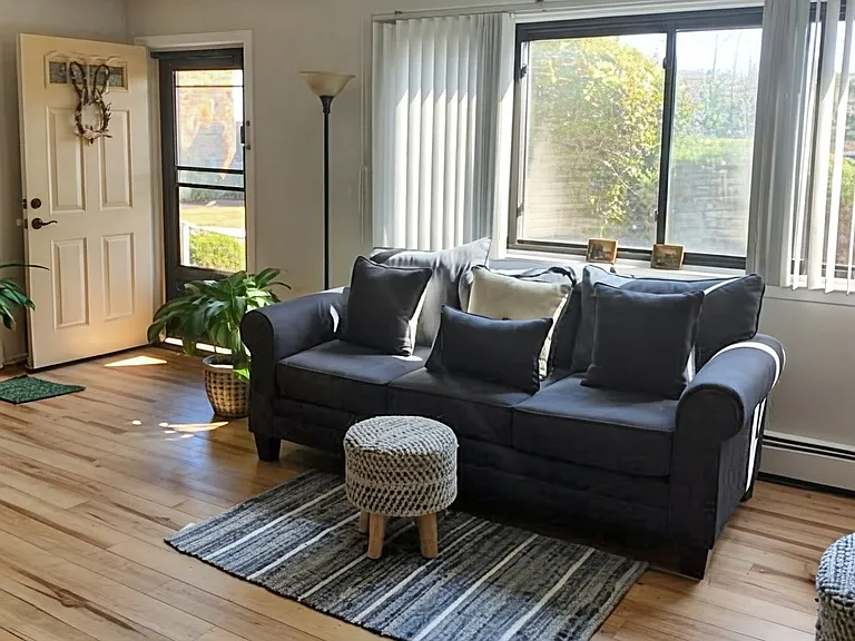 331 Cricket Ln #A — Photo 4
