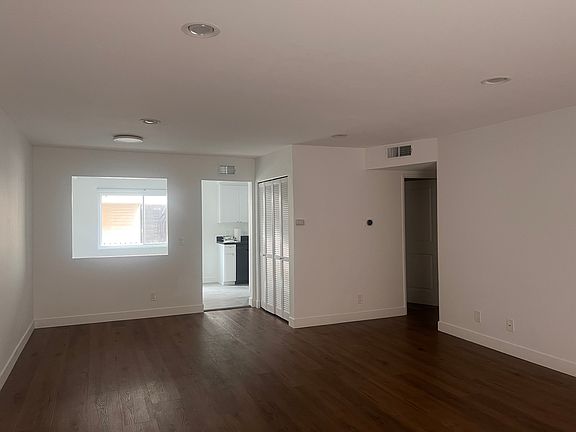 2nd image of 11008 Fruitland Dr APT 6