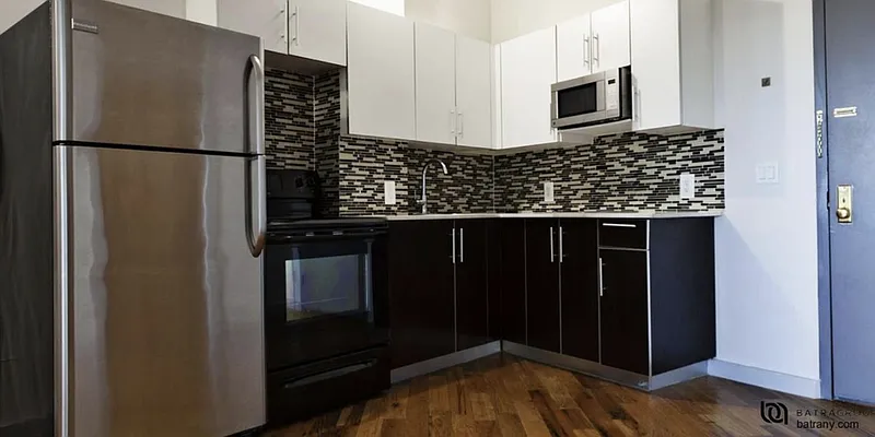 Rented by Batra Group Inc | media 18