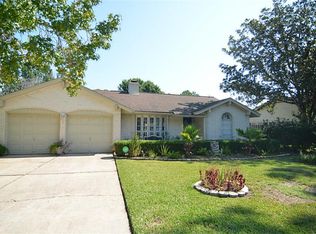 11927 N Hanworth Dr, Houston, TX 77031
