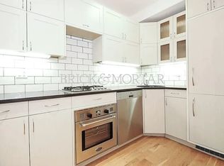 112 Greenpoint Ave APT 2R, Brooklyn, NY 11222