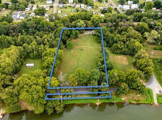 290 Shenandoah River Rd, Shenandoah, VA 22849