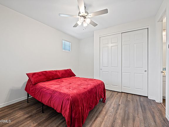 5th image of 687 W BROWNING Place