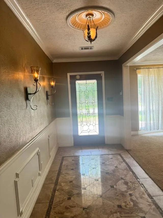 4 bed, 2.5 bath, 3996 sqft, $2,900 — Photo 4