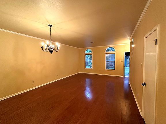 3rd image of 993 Bayou Trace Dr