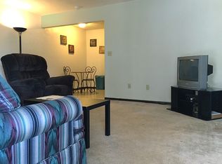 519 Williamsburg Dr APT B, Belleville, IL 62221
