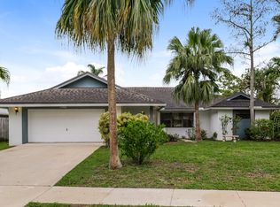 14465 Larkspur Ln, Wellington, FL 33414