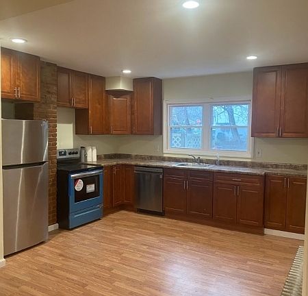 2nd image of 312 Church St APT A