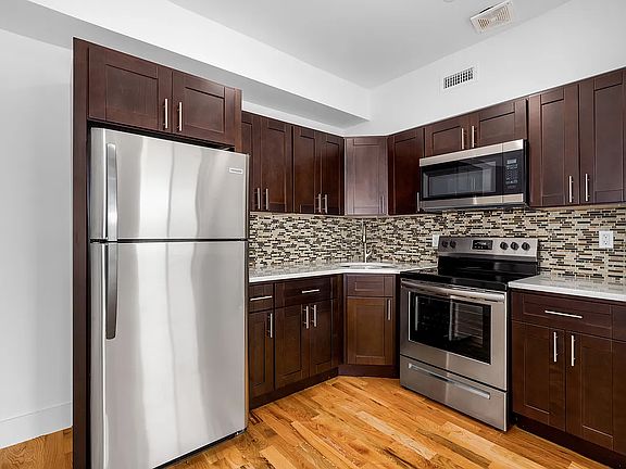 4th image of 8218 Avenue J #2B