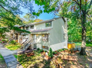 2246 White Cornus Ln, Reston, VA 20191