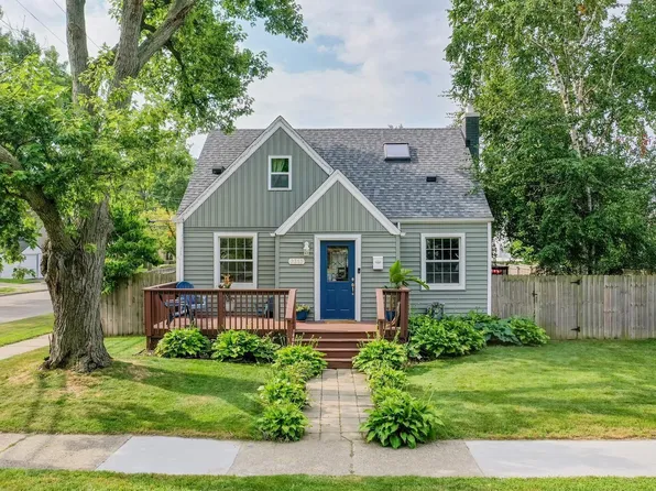 2313 Harvard Rd, Berkley, MI 48072