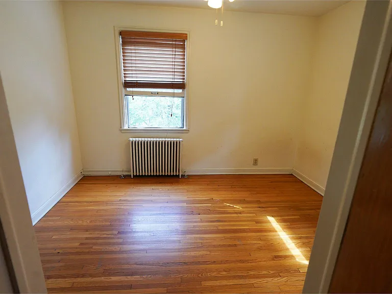 Cleveland/Niles Apartments — Photo 7