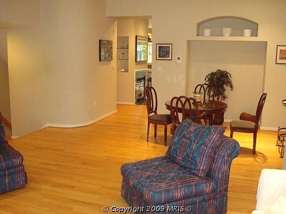 Dining room, gorgeous wood floors