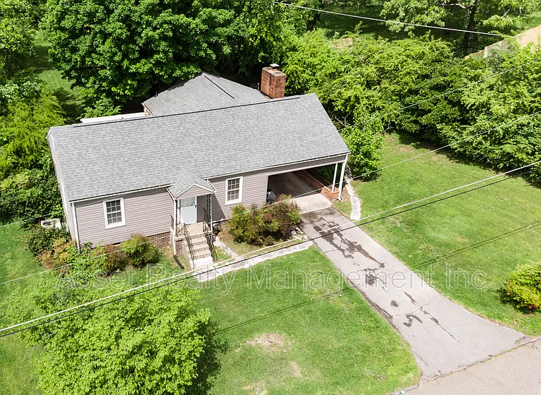 2313 Brice St — Photo 6