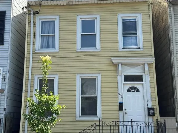 936 Ferry St, Easton, PA 18042