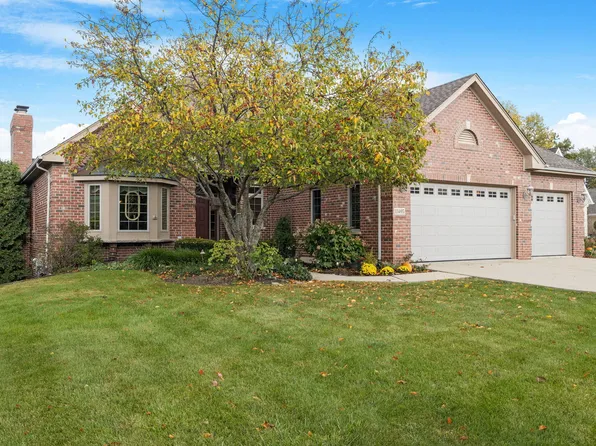 13495 Cambridge Dr, Lemont, IL 60439