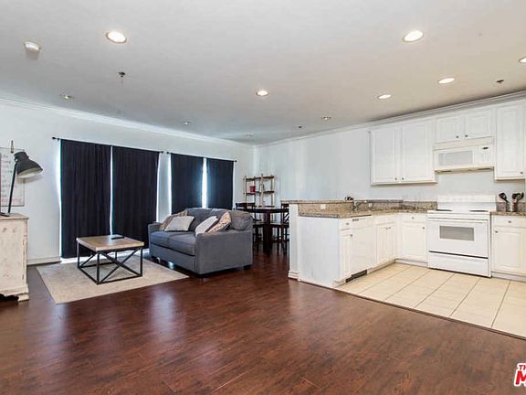 2nd image of 8455 De Longpre Ave APT 103