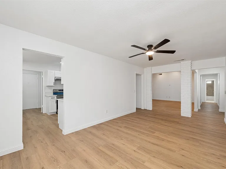 2705 Lawndale Dr — Photo 5