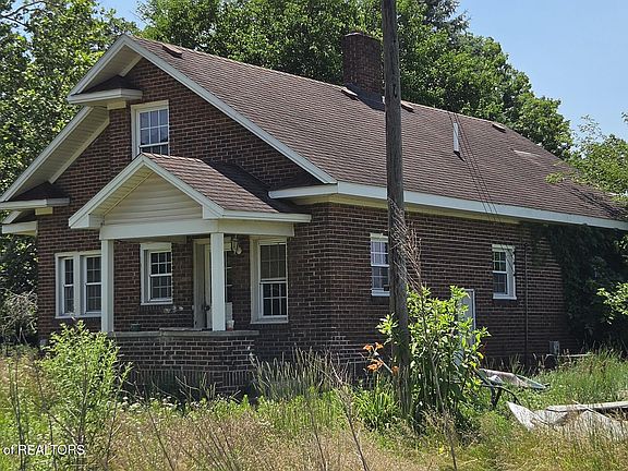 3rd image of 349 Waldo Rd