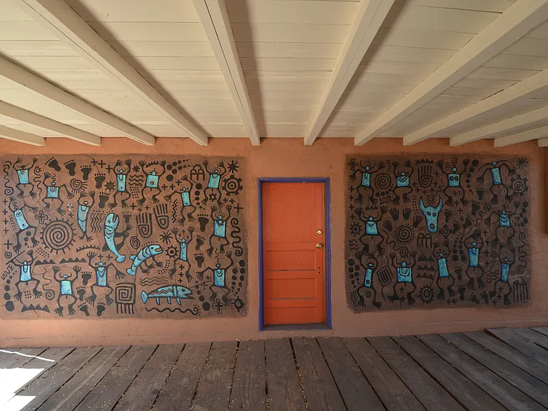303 Villeros St — Photo 50