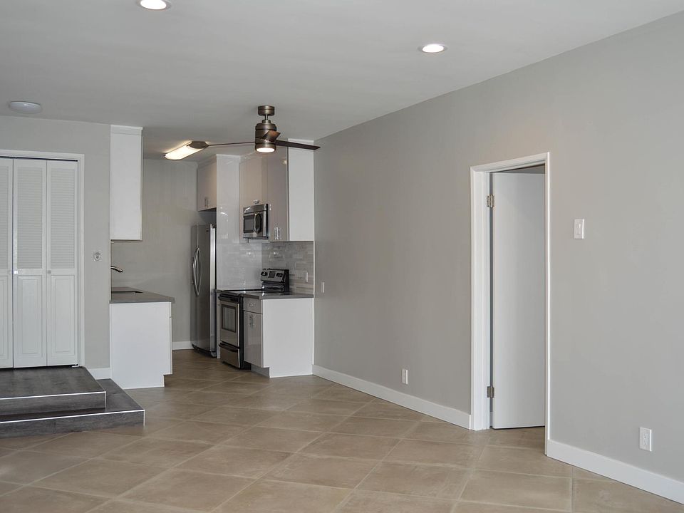 1st image of 817 4th St APT 204