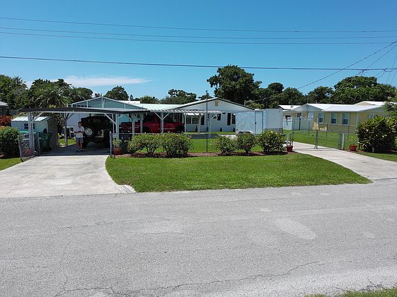 2nd image of 2928 SE 27th Street