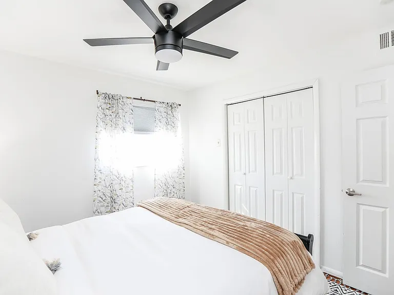 1280 W Ocean View Ave #2 — Photo 12
