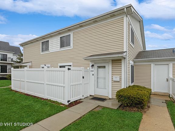 2nd image of 1560 Cornell Cir #31A