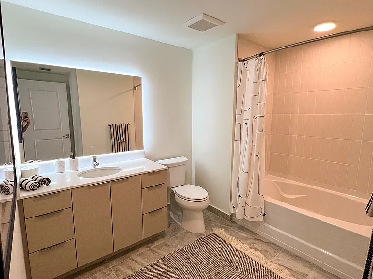 2751 N Miami Ave #2 — Photo 8