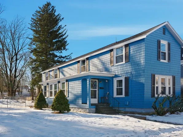 46 Pelham St, Methuen, MA 01844