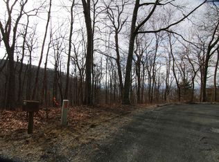 89 Gumtree Rd, Roseland, VA 22967