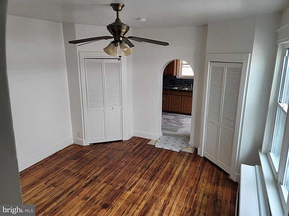 4th image of 1281 S Broad St