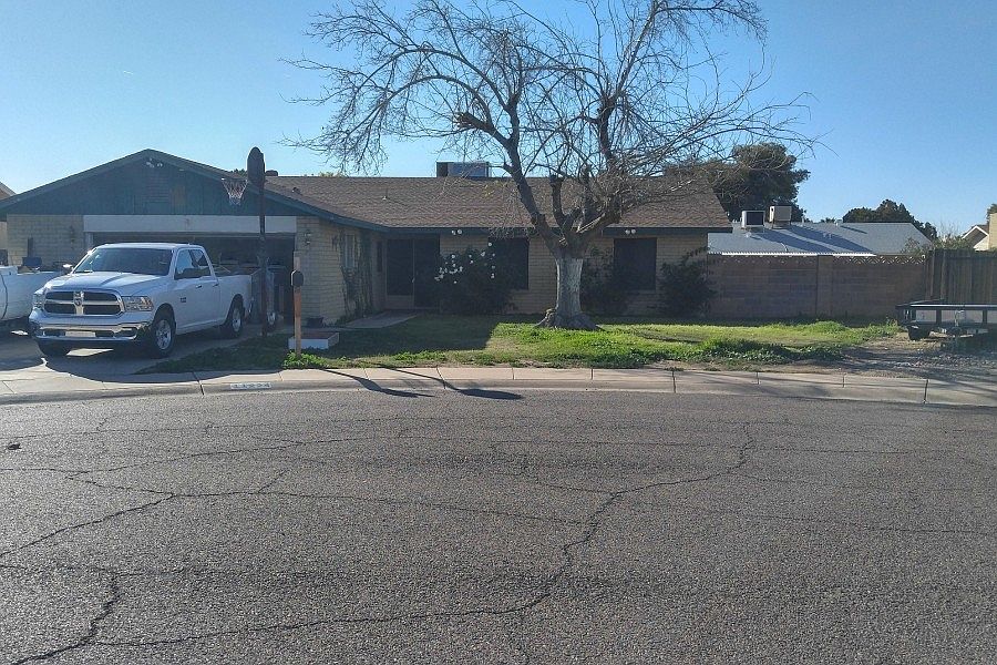 1st image of 11224 N 32nd Dr