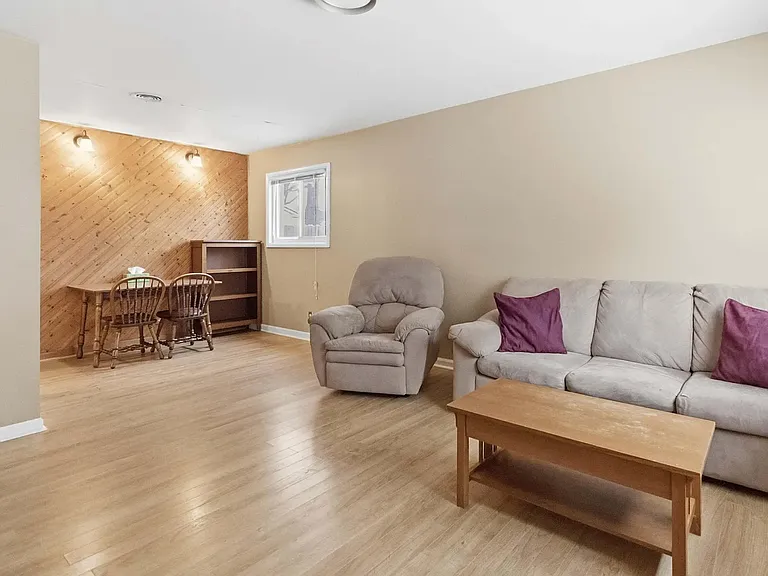 2061 Saint Teresa Dr — Photo 5