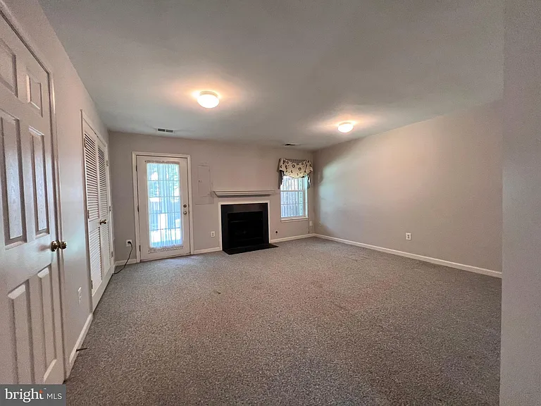 4110 Flower Box Ct — Photo 63