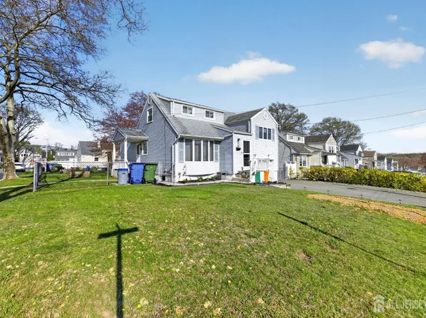 30 Harrison Pl, Parlin, NJ 08859