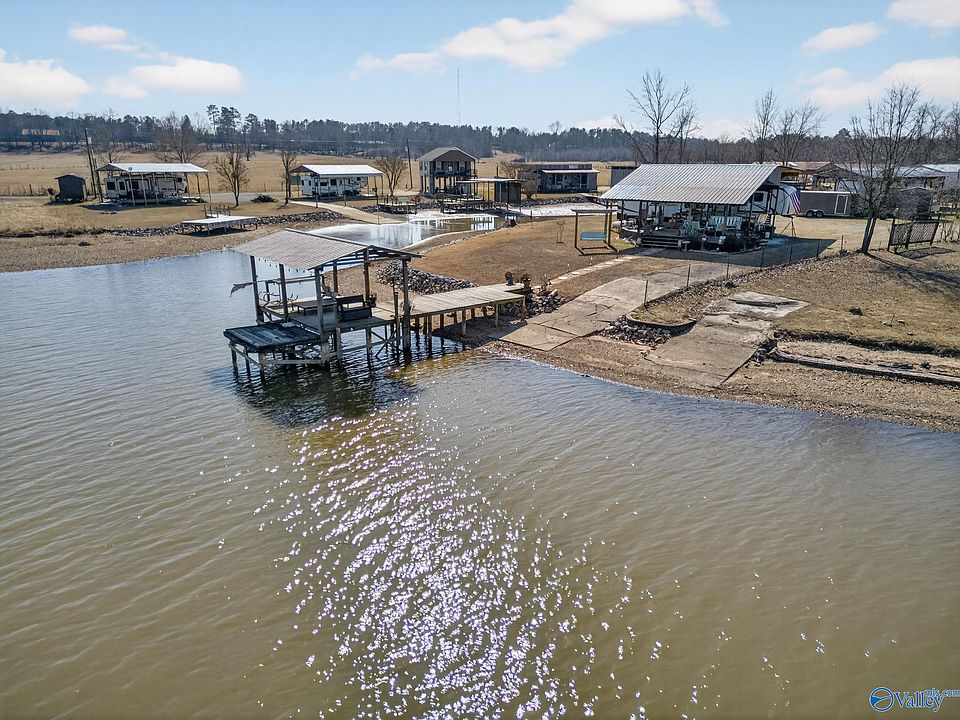 1st image of 617 County Road 432