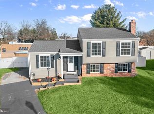 6 New Kent Ct, Catonsville, MD 21228