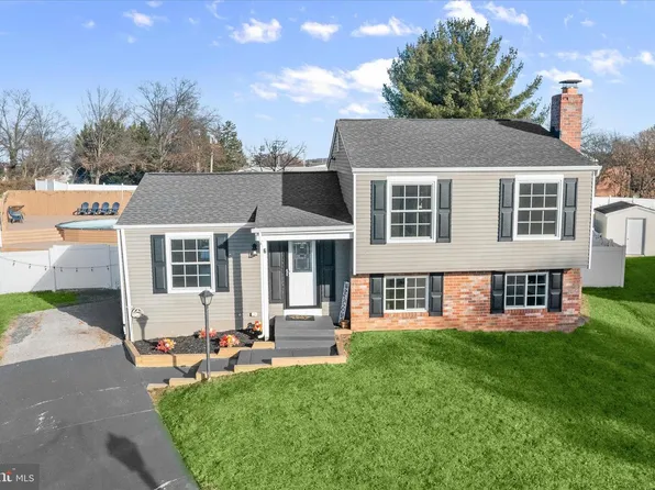 6 New Kent Ct, Catonsville, MD 21228