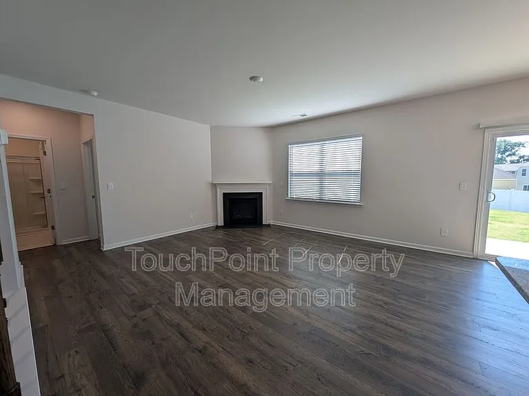 2167 Vanderlyn St — Photo 8