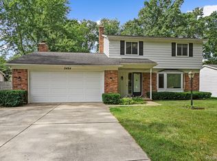 2484 Horace St, West Bloomfield, MI