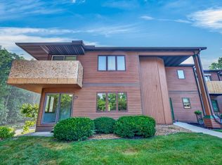 818 S Gammon Rd, Madison, WI 53719