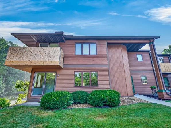 818 S Gammon Rd, Madison, WI 53719