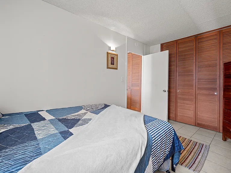 818 S King St #1007 — Photo 15