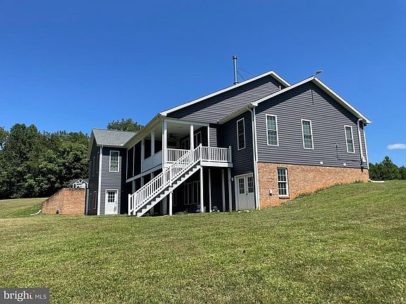 5th image of 1225 Middle River Rd