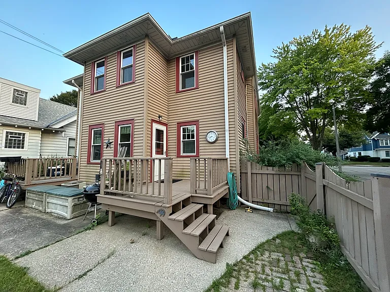 6432 W Wisconsin Ave — Photo 6