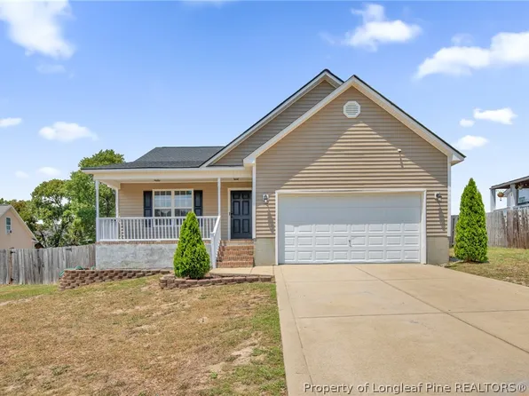 130 Ironside Ct, Raeford, NC 28376