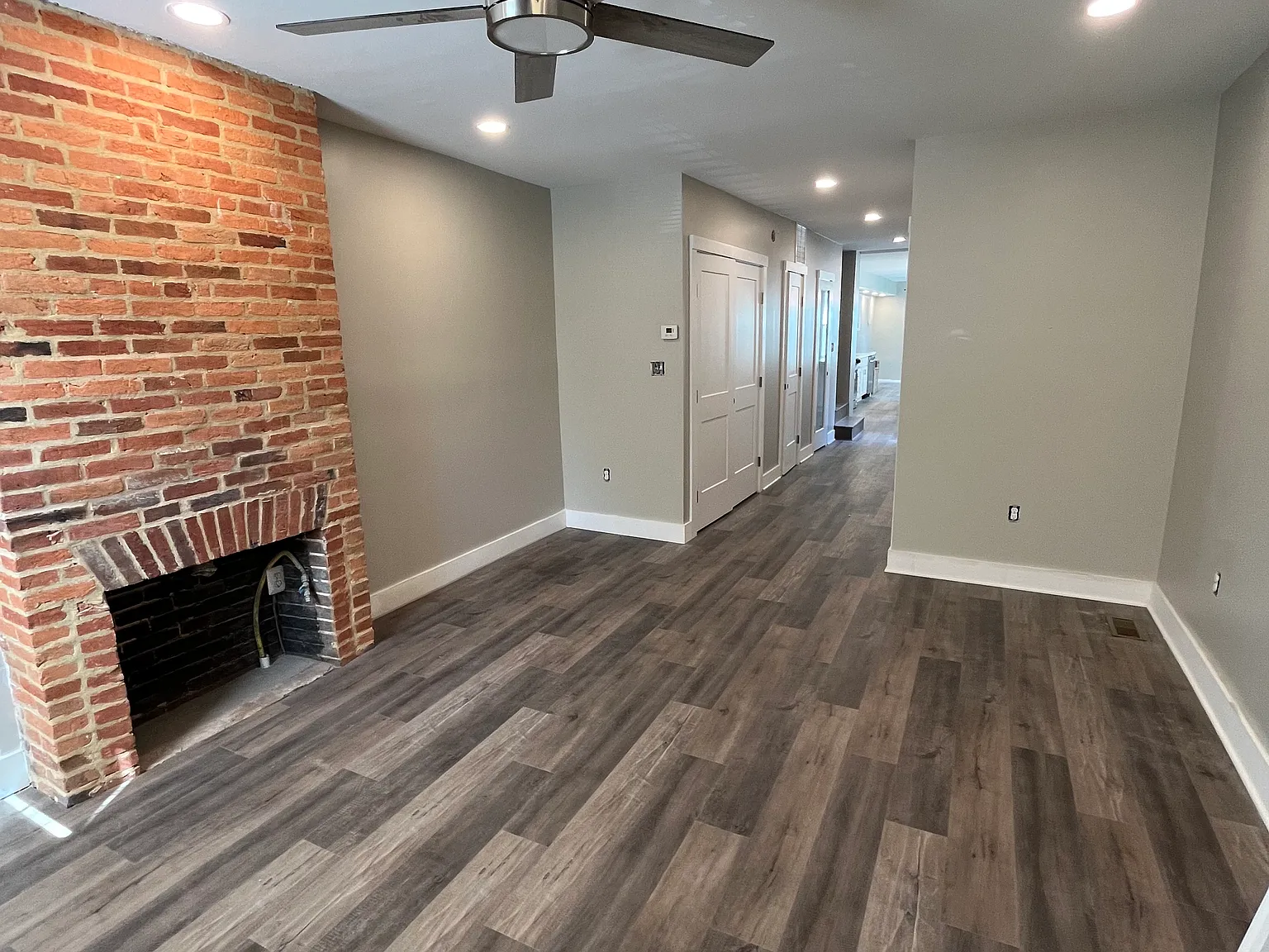 3 bed, 3.5 bath, 2100 sqft, $3,600 — Photo 2