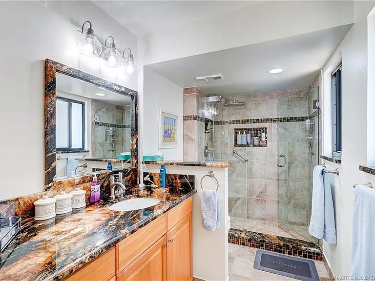 10 NE Plantation Rd #101 — Photo 32